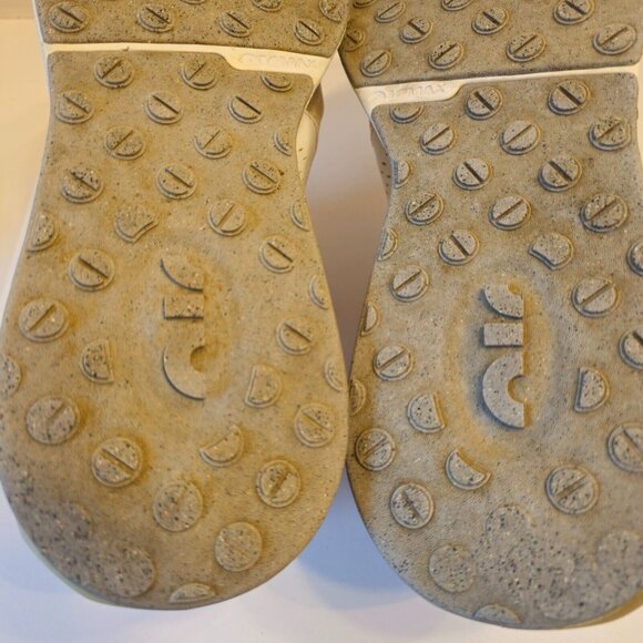 Nike Air Max 2021 Girls Running Shoes Size 6.5Y White Sneakers DA3199-100 - Picture 11 of 14